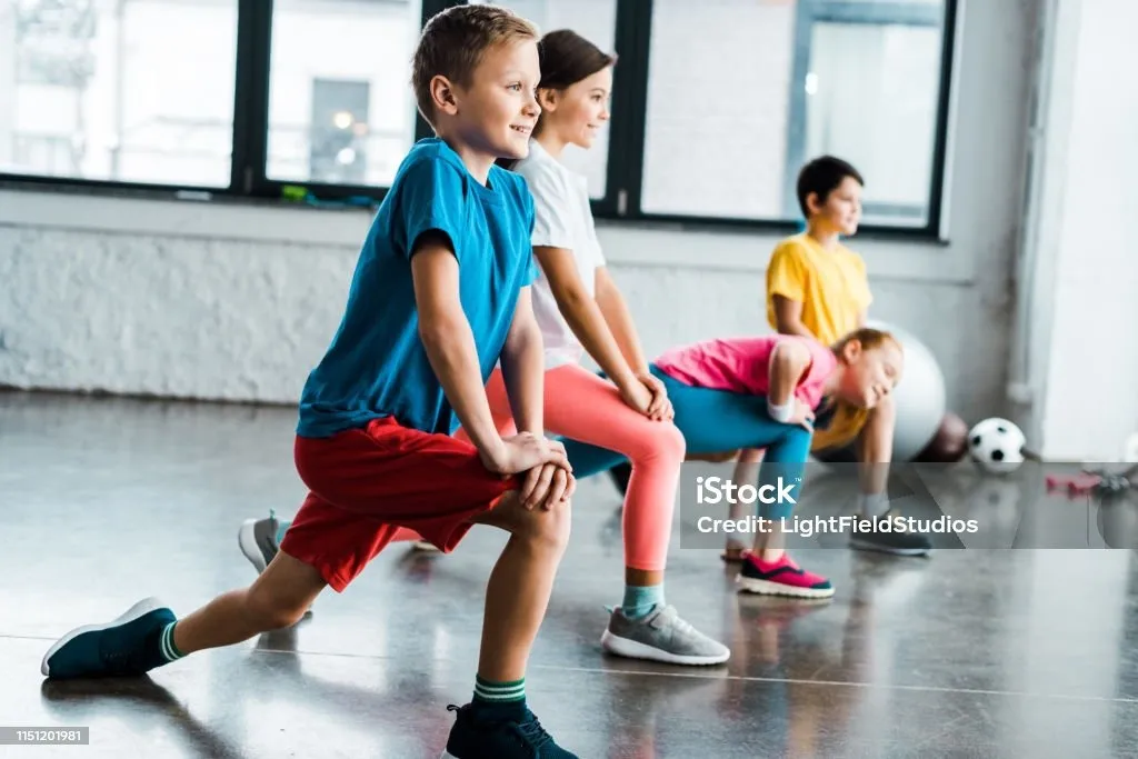 子供の筋力トレーニングや運動能力向上に最適！パーソナルジムが提供する子供向け筋トレメニュー
